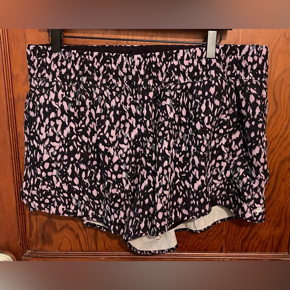 Athletic shorts